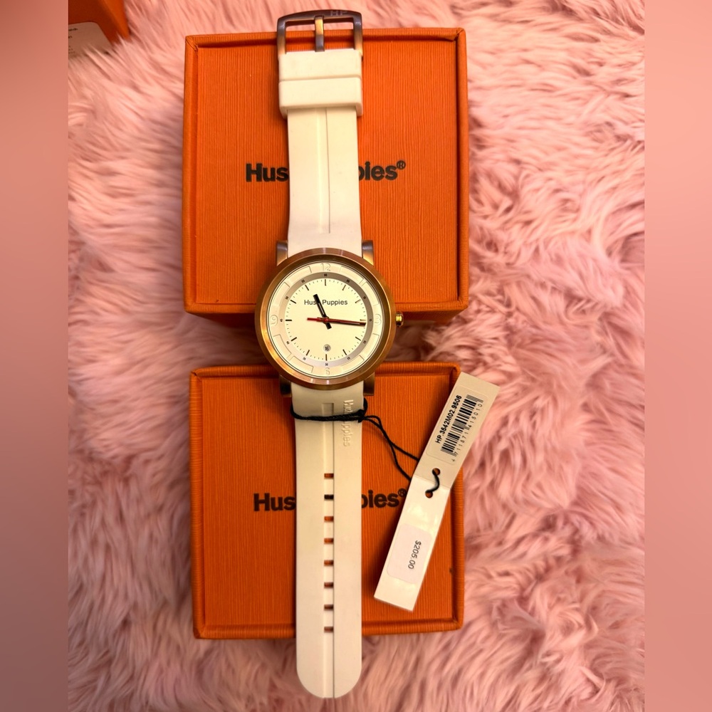 NIB HUSH PUPPIES SILICONE STRAP WATCH‎ - Picture 2 of 7